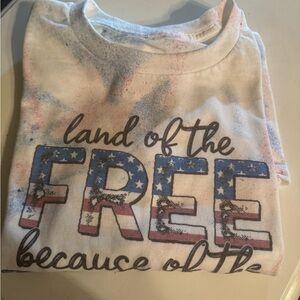 Multicolored tee Patriotic “Land of the Free” size Large in great condition